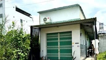 Cô Hằng nhờ bán dãy trọ ở An Tịnh – Trảng Bàng. DT 219m2, giá 880tr