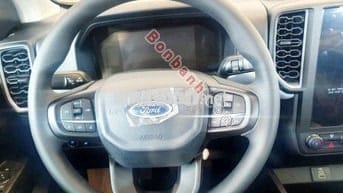 Ranger Stormtrak nhập Thái nguyên chiếc màu bạc