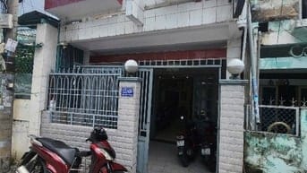 Nhà lớn 2 tầng, giáp Q5, 4PN,DTSD 146m vuông, Ngang 4m, nhỉn 7tỷ