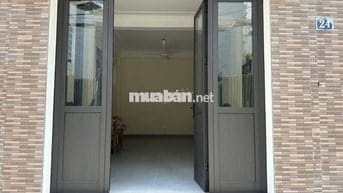 Cho thuê nhà mặt ngõ kinh doanh, văn phòng gần chợ, trường học.