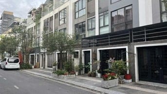 Cho thuê nhà phố liền kề khu Hà Đô Centrosa Phường 12 Quận 10