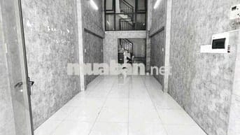 Cho thuê nhà đẹp Nguyễn Đình Chiểu Q3 – Trệt 4 Lầu, Giá 40 triệu tl