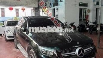 Mercedes Benz GLC 250 4Matic 2016-Màu đen