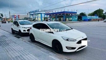Focus 2018 Sport xe gia đình sử dụng từ đầu.