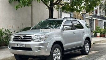 Toyota Fortuner 2009 2.7V - 117000 km