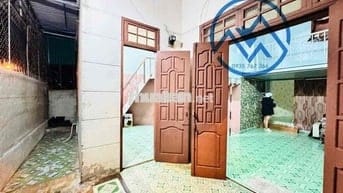 CHO THUÊ NHÀ - MẶT TIỀN SÁT ĐINH TIÊN HOÀNG - ĐƯỜNG RỘNG 10m
