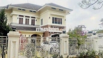 Bán biệt thự 2 mặt tiền đường Khởi Nghĩa Bắc Sơn, Phường 10,  Đà Lạt.