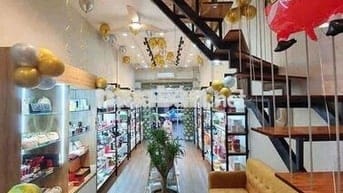 Cho thuê nguyên căn 4 tầng mặt tiền Lê Độ