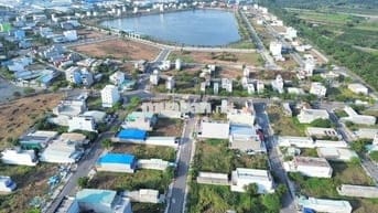 CHÍNH CHỦ RA NHANH LÔ 105M2 VIEW HỒ, MẶT TIỀN 16M, ĐIỆN NƯỚC ĐẦY ĐỦ