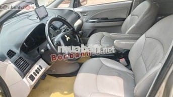 Mitsubishi Grandis 2.4 AT 2006 - 199 Triệu