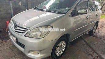 Toyota Innova 2010 G - 150000 km