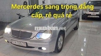 Xe mercedes C200 rất đẹp chạy rất êm đẳng cấp