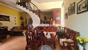 BIỆT PHỦ 4T/SD290M² MT CHỢ HẬU GIANG ĐƯỜNG 8M THÔNG