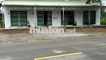 Bán dãy kiot đang có sẵn thu nhập diện tích 20x57 sẵn 100m thổ cư