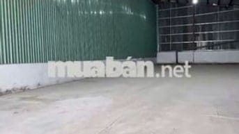 Kho diện tích 700m2 cần cho thuê gấp với giá rẻ ở Nguyễn Bình