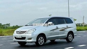 Toyota Innova 2008 G - 26000 km