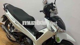 xe mới mua do k còn nhu cầu nữa muốn bán