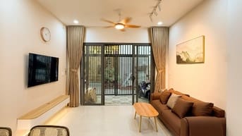 Cho thuê nhà đẹp,2 phòng ngủ, 1 trệt 1 lầu,PK,bếp,giá 16tr/tháng