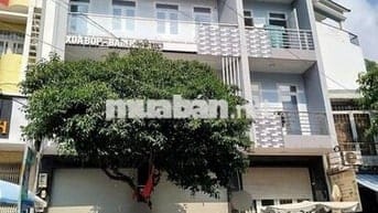 cho thuê nguyên căn góc ngã 3 hậu giang q6 . giá 26 tr