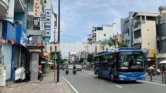 5 TẤM MẶT TIỀN KD. 101M VUÔNG A4. KẾ BÊN TRƯỜNG IUH. CHO THUÊ 50TR/TH