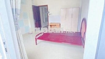 Phòng trọ 25m2 đường Trường Sa, Q.Tân Bình (gần chợ Phạm Văn Hai)