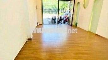 Cho thuê nhà mới xây mặt tiền Lý thường kiệt, p7. Dt. 4x25m 1 tr 1 lầu