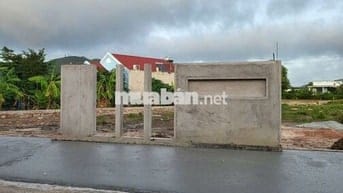Bán lô đất góc trung tâm xã Phước Hải 2 mặt tiền 309m2 giá chỉ 2,6 tỷ