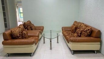 Vào nhà ngay lập tức , chủ nhà thân thiện 