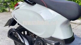 Piaggio Vespa 50cc 2024