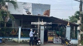 Nhà mặt tiền đường Nguyễn Kim Cương