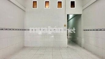 Nhà trệt 2PN trục chính hẻm đường Nguyễn Văn Cừ chỉ 4 triệu