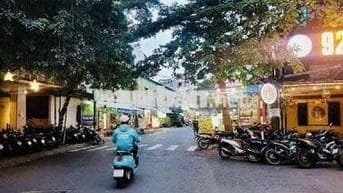 GÓC 2MẶT TIỀN NHÀ 5TẦNG KINH DOANH BUÔN BÁN VÀ CHDV TẠI TÂN PHÚ