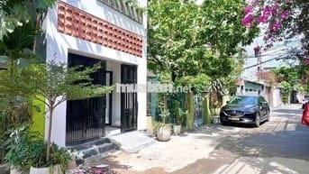 Bán nhà 3 tăng kiêt ô tô 6m Hà Huy Tâp, nội thất  đi kèm