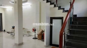 Nhà mặt tiền, 2 tầng, 2 phòng ngủ, Nguyễn Lộ Trạch, Hòa Cường Nam