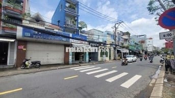 Chính chủ cho thuê nhà MT (6x30) sát chợ 186 Tôn Thất Thuyết, P4, Q4