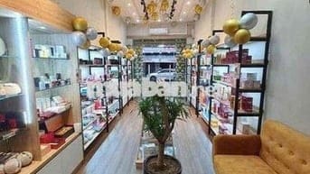 cho thuê nhà 4 tầng mặt tiền lê độ