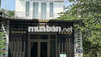 👉 Nhà nguyên căn 2 phòng ngủ cho thuê lâu dài, giá 5 triệu/tháng