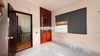 hiếm nhà 3 lầu khu Bình Thọ gần chợ Bắc Ninh, đh Kĩ thuật 4pn hẻm oto