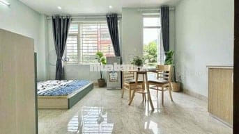 Trống phòng ban công ngay chợ đầu mối thủ đức,Phạm Văn Đồng