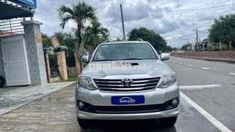 Toyota Fortuner 2013 2.5G 4x2 - 84000 km