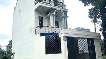 Bán nhà mới, full nội thất. phú Tân. thủ dầu 1. siêu đẹp