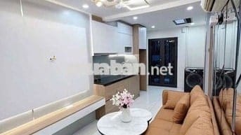 TT TẦNG 1 PHƯƠNG MAI - ĐỐNG ĐA 2 NGỦ + 1 KHÁCh + 2VS - CHỈ 3.95tỷ