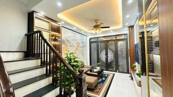 Cần bán gấp nhà khu Mỹ Đình 40 x 4T, ô tô đỗ, nhỉnh 10 tỷ.