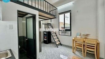 CHÍNH CHỦ DUPLEX CỬA SỔ SẴN NỘI THẤT, ĐƯỜNG LỚN 2 OTO GẦN CV LÀNG HOA