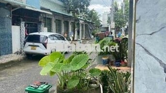 Nhà đẹp BÌNH CHÁNH-  mặt tiền đường ĐINH ĐỨC THIỆN  ,Hẻm thông 6m, các