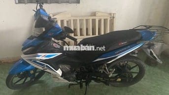 nhà e dư xe nên cần bán  chiếc winner v1