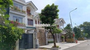 Bán biệt thự 200m2 5PN 6WC tại Lê Thị Riêng, Thới An, Q12 giá 18 tỷ