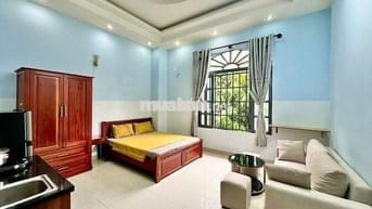 Phòng cao cấp ngay trung tâm Q7 ngay Lê Văn Lương gần Lotte Mark