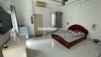 NNC Lê Quang Định P5 Bình Thạnh 5x12m 3Tầng ST 4PN Giá 18 triệu/ tháng
