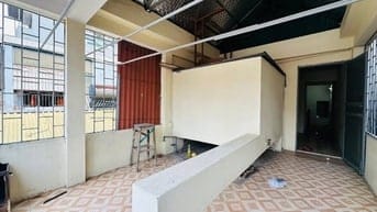 Bán nhà trên 90m2 ngay gần đầu phố Vương Thừa Vũ, phân lô, ít nhà có